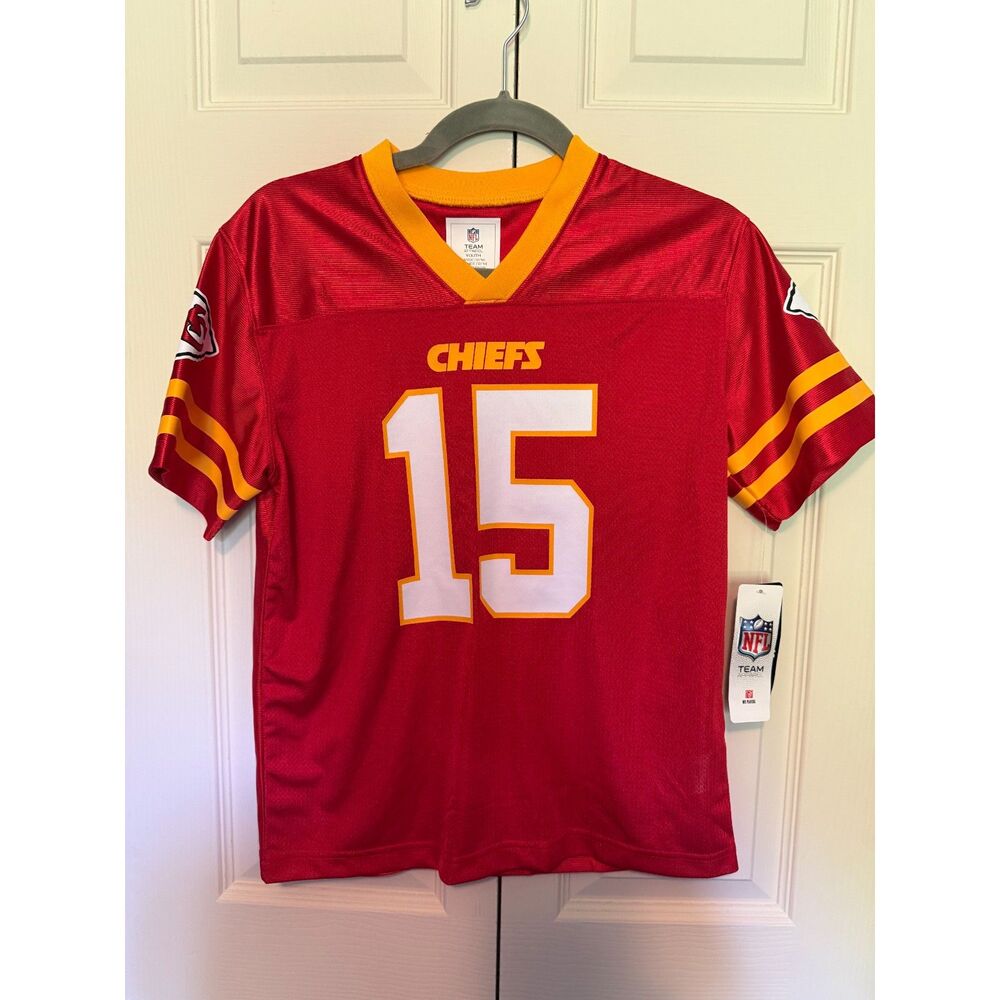 NWT Youth Chiefs Mahomes Jersey